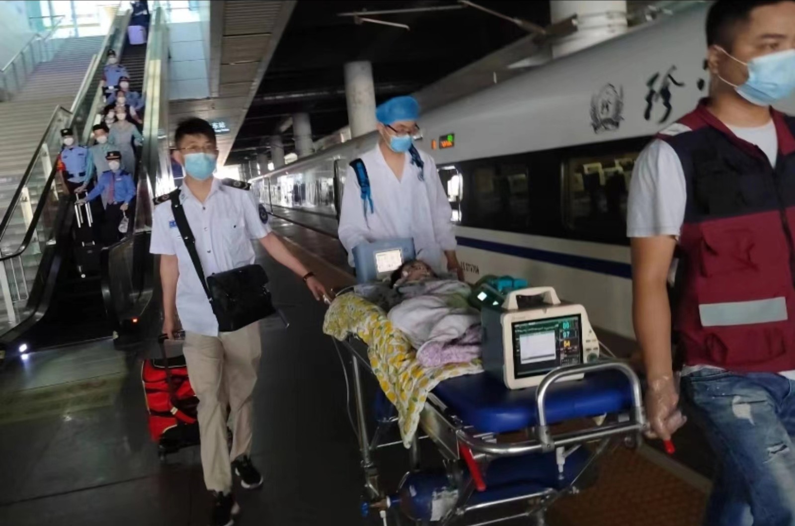 云和县高铁转运公司